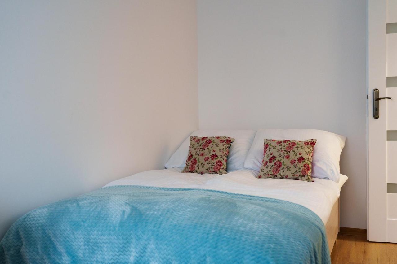 Apartament Pod Swierkiem - Pet Friendly - 2 Osobne Pokoje Dla Max 5 Osob - Space Apart Jelenia Góra Exterior foto